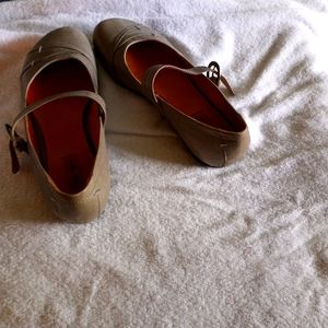 Classic Mary Jane shoe real leather